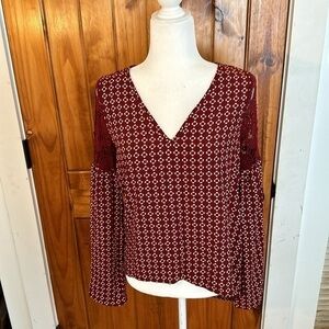 Sage Maroon v neck top size S